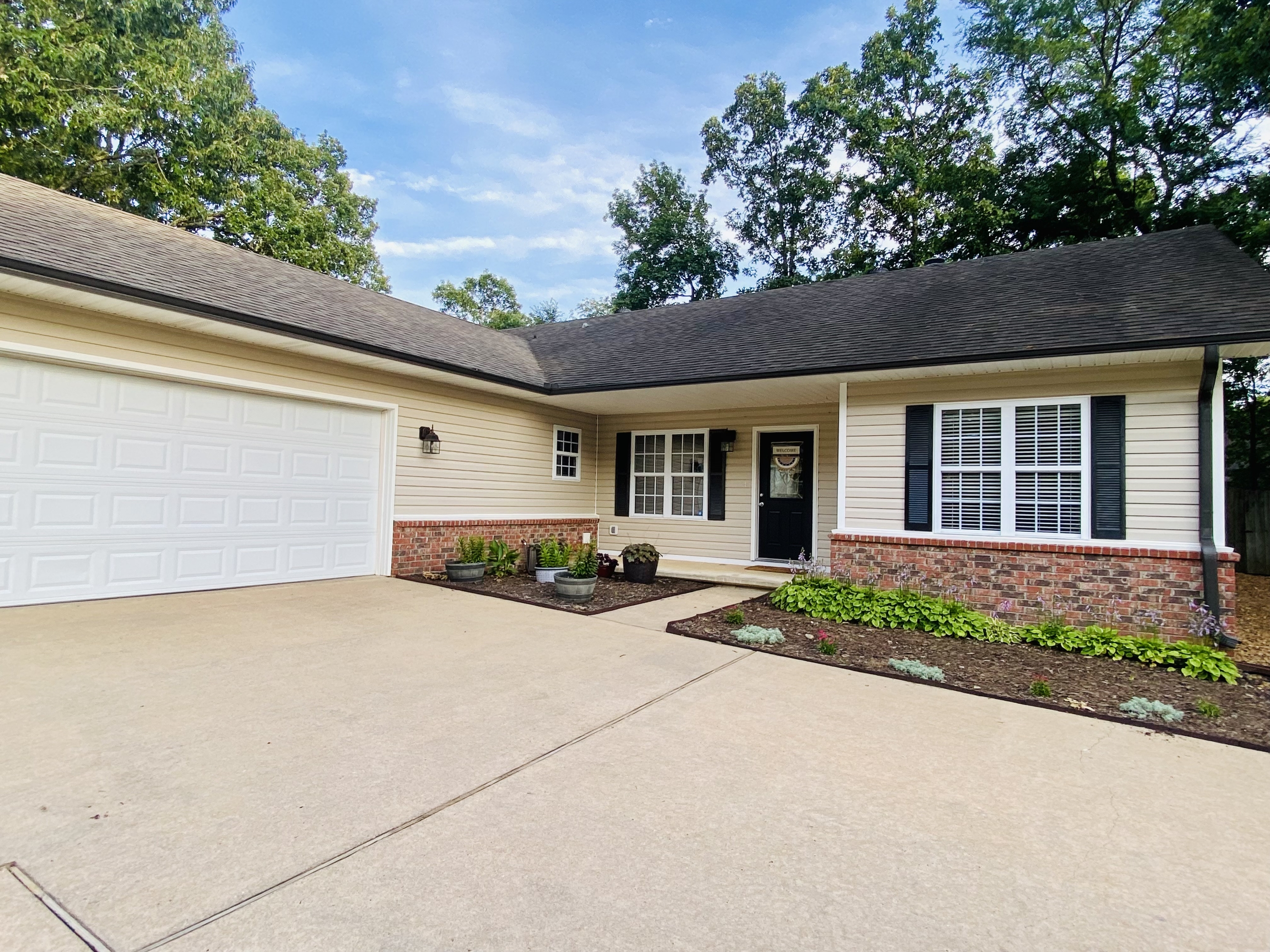 350 Plum Hollow Boulevard